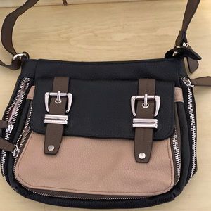 Jessica Simpson crossbody handbag
